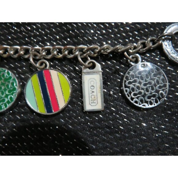 COACH VINTAGE JEWELRY SILVER 9 CHARMS 8 INCH BRACELET - Picture 3 of 6